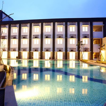 Akshaya Hotel Karawang Exterior foto